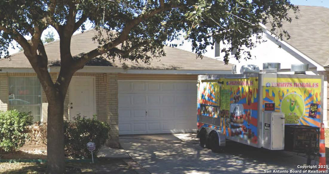 335 Silver Bit, San Antonio, TX 78227 — photo 1