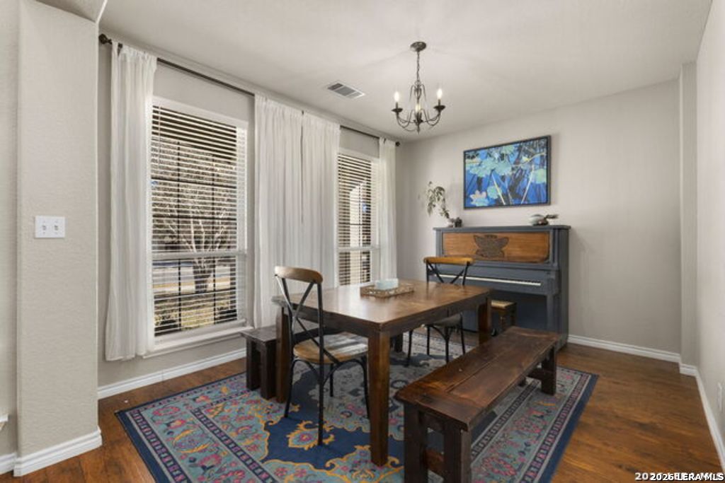 4513 HORSESHOE CV, ,  78154 — photo 1