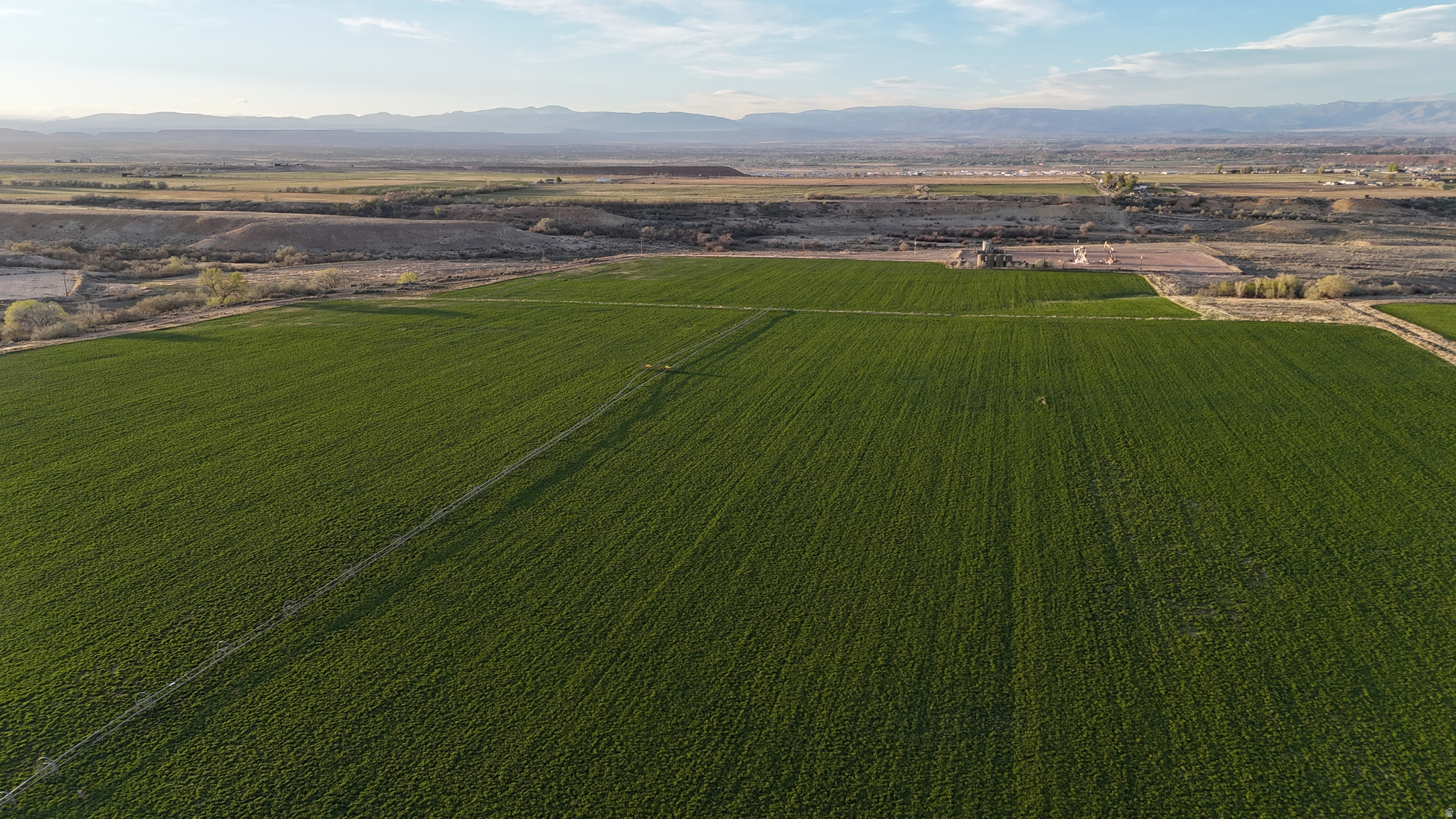 2084 W MORTENSEN LN