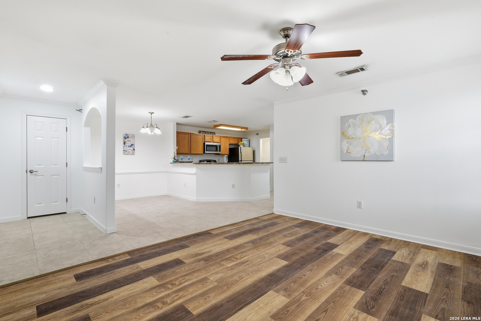 7323 Snowden Rd, San Antonio, TX 78240 — photo 1