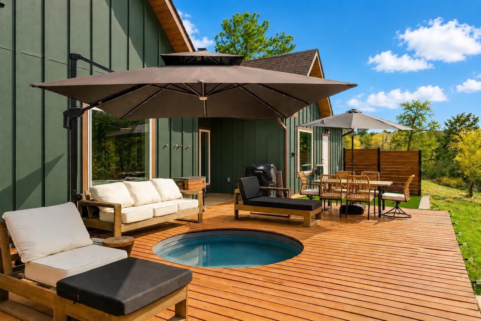 122 Mokolii, Bastrop, TX 78602 — photo 1