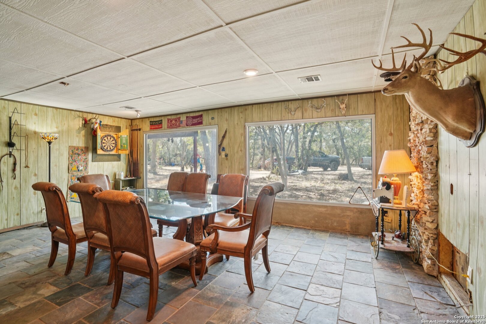 3001 Curry, ,  78155 — photo 1