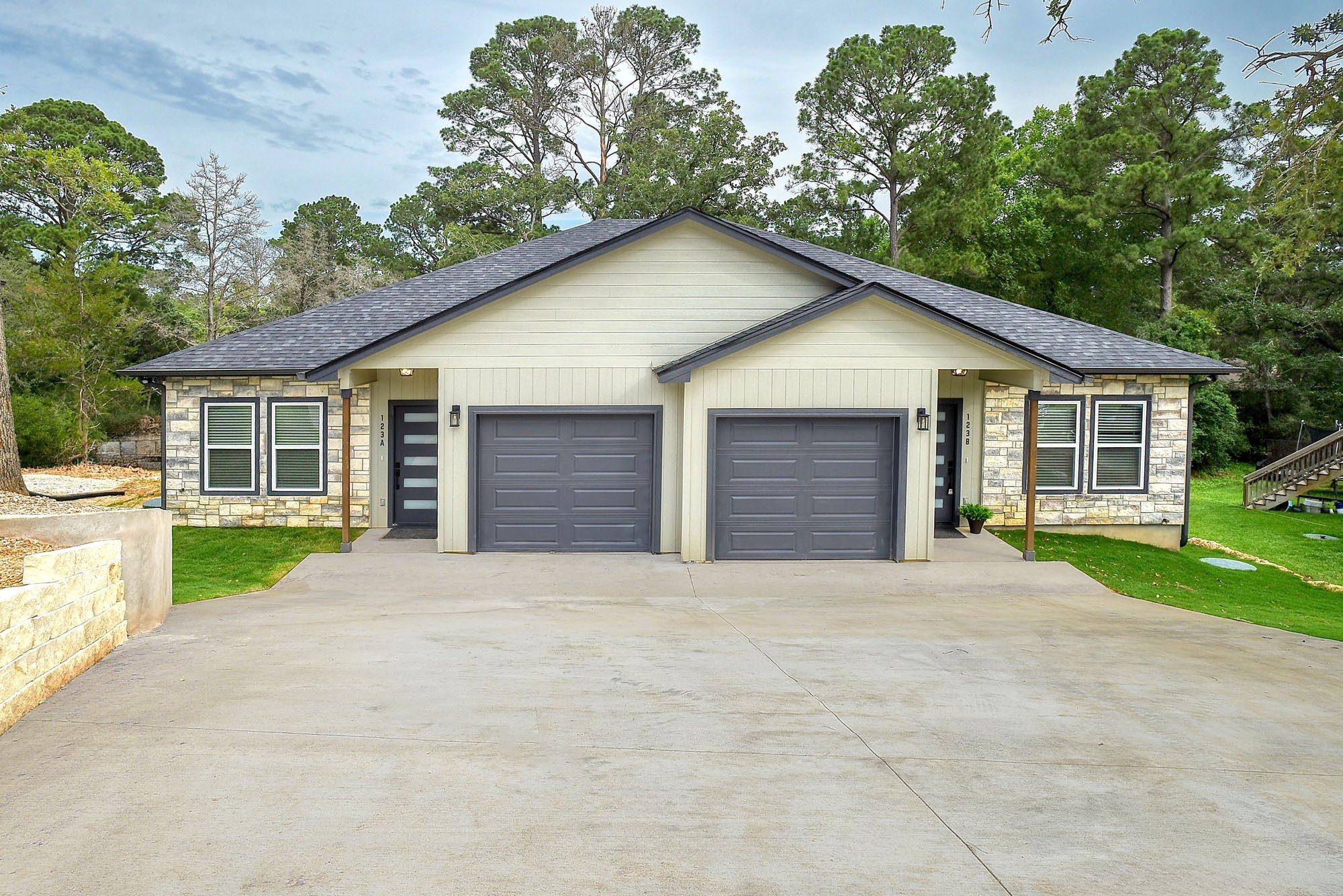 123 Kanaio, Bastrop, TX 78602 — photo 1