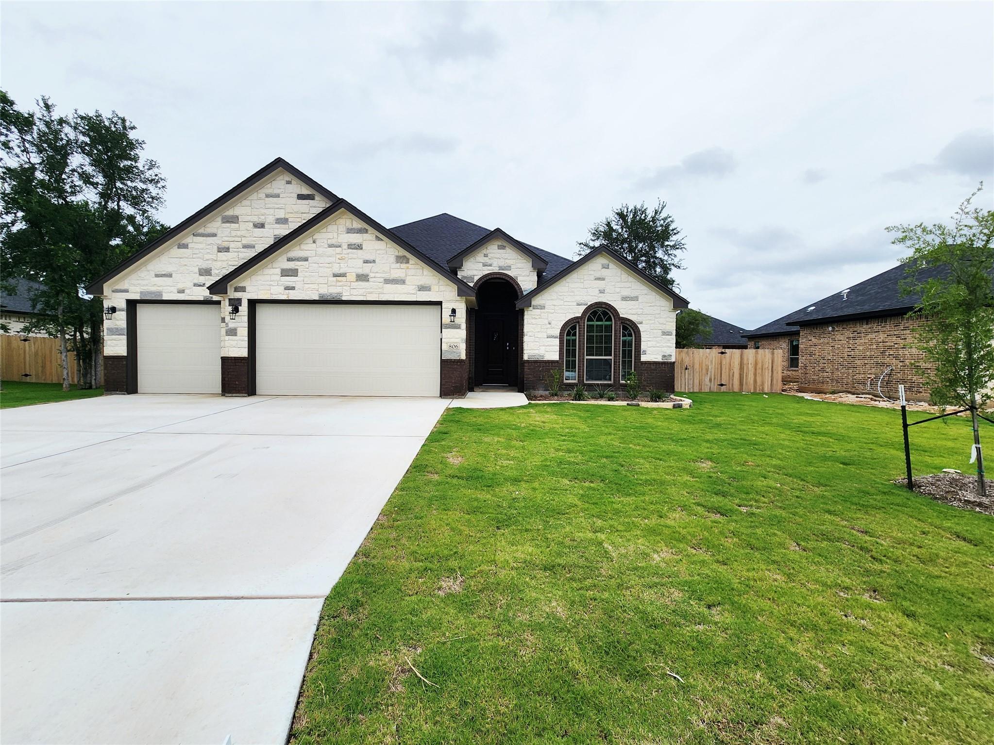 806 Eagle Heights, Salado, TX 76571 — photo 1