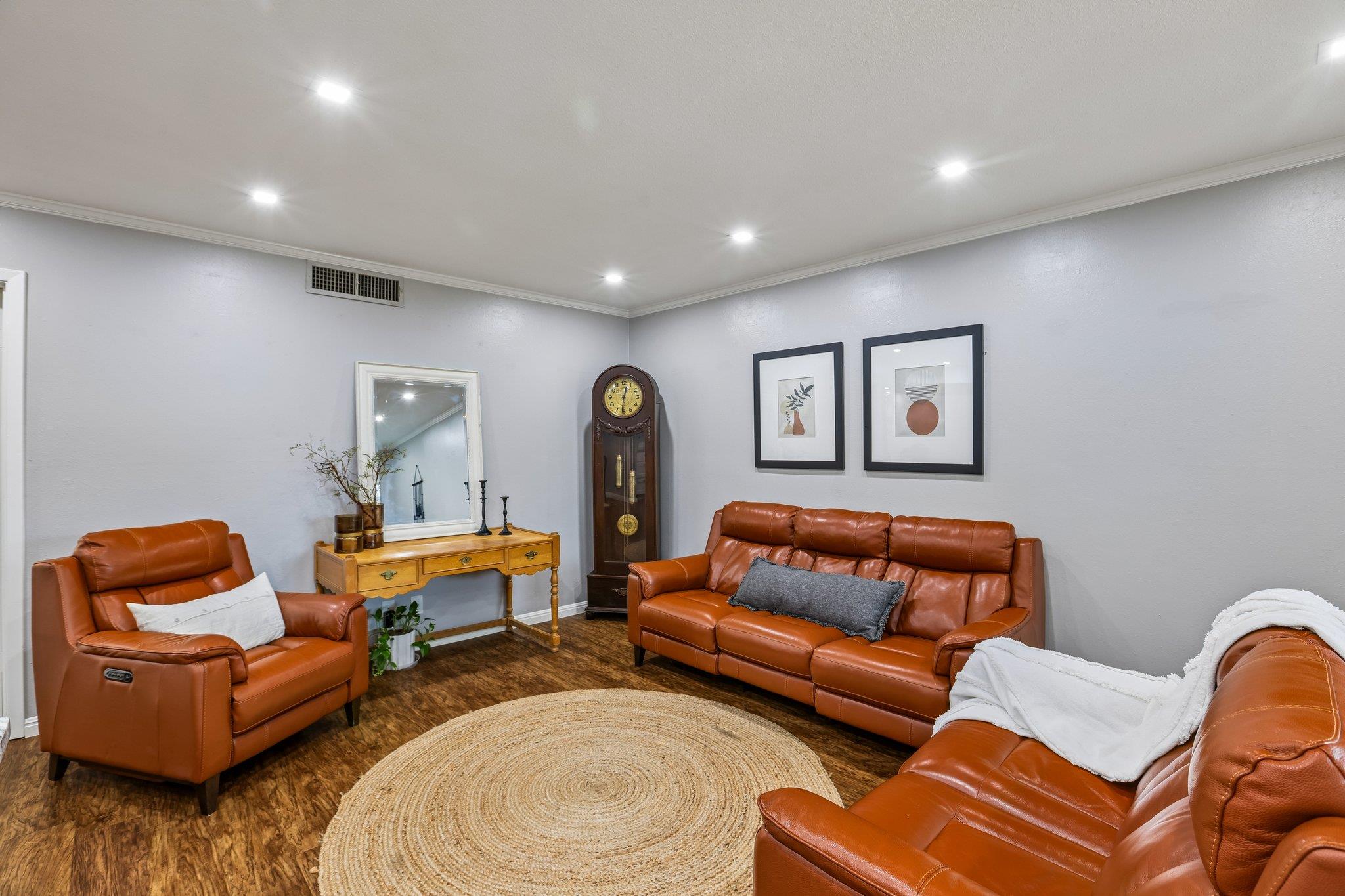 7920 Rockwood, Austin, TX 78757 — photo 1