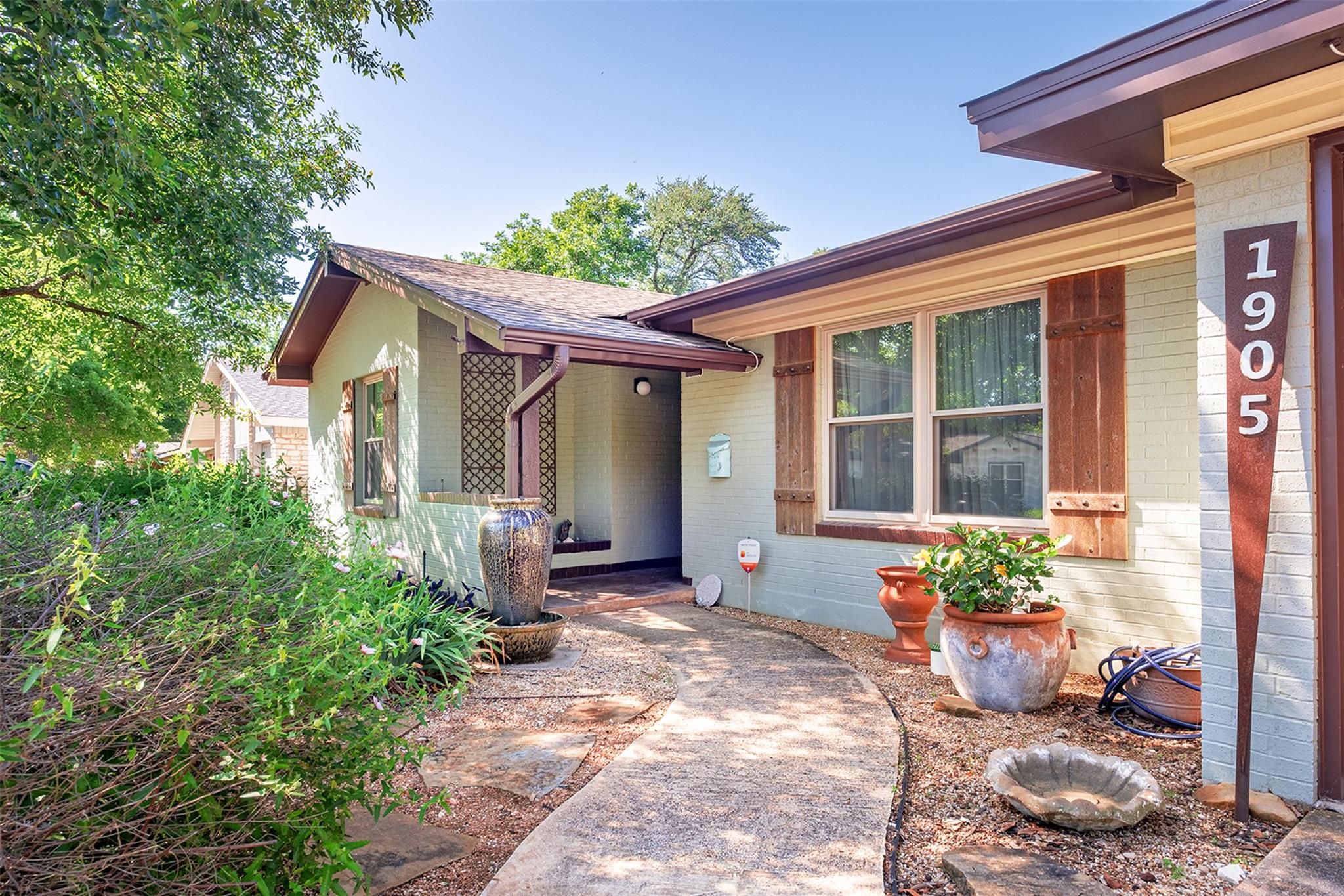 1905 Vallejo, Austin, TX 78757 — photo 1