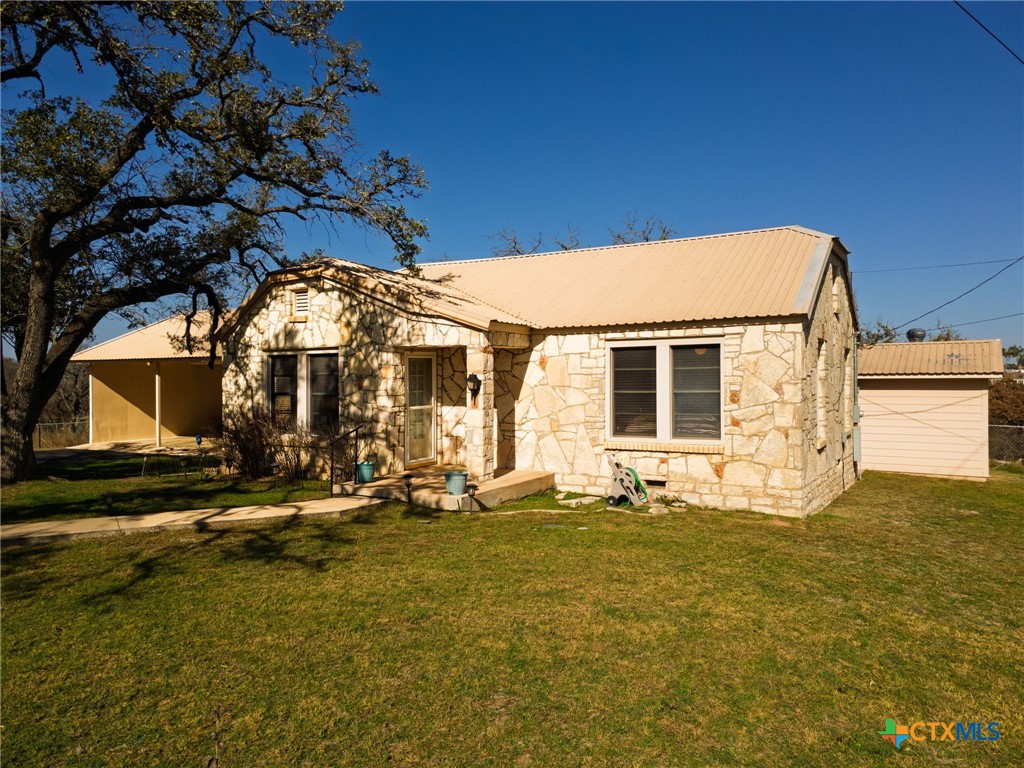 1003 N Ridge Street, Lampasas, TX 76550 — photo 1