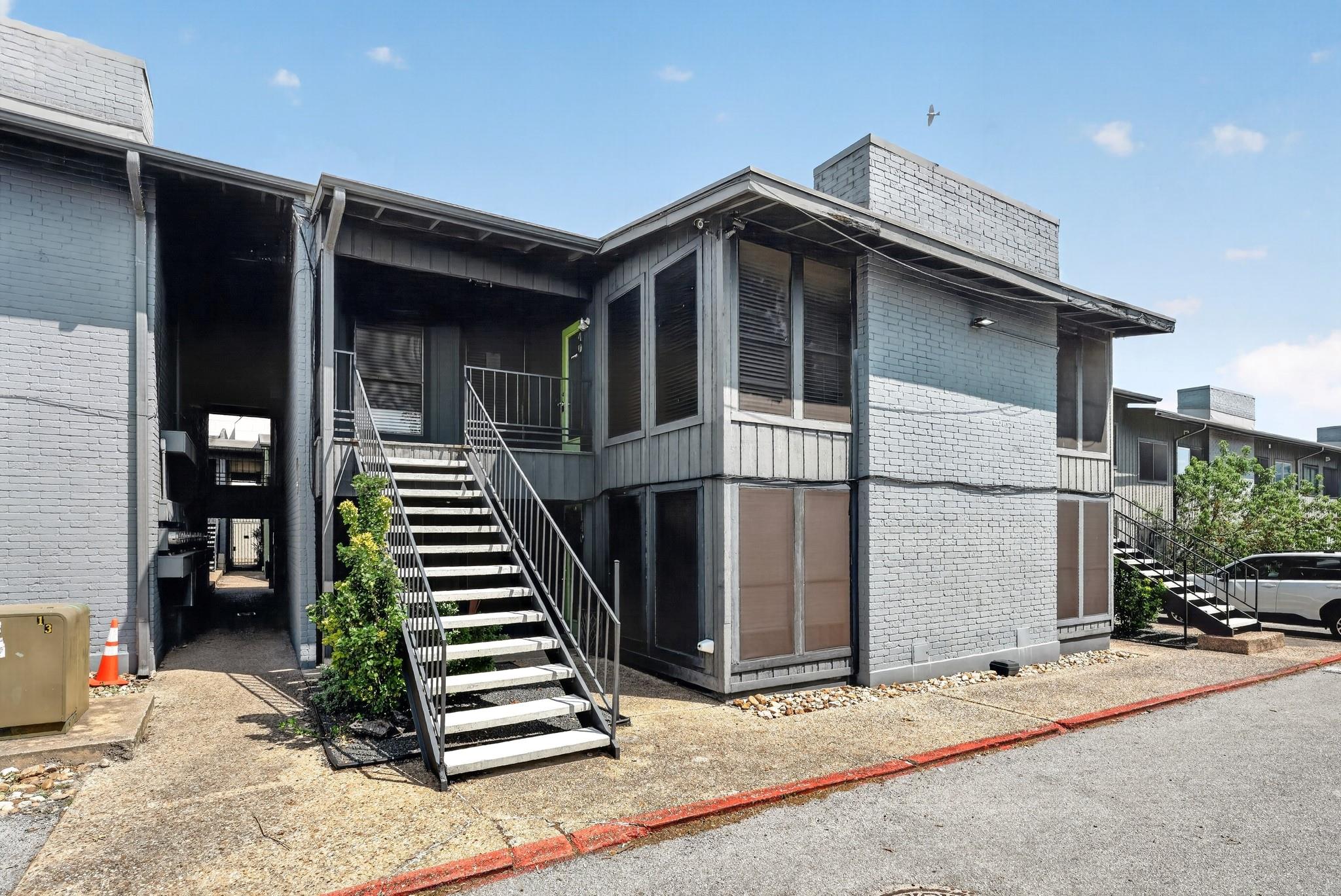 909 Reinli, Austin, TX 78751 — photo 1
