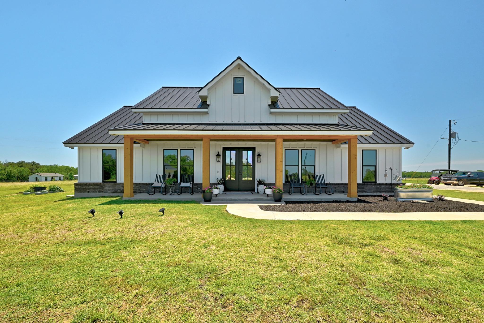 2889 Old McMahan, Lockhart, TX 78644 — photo 1