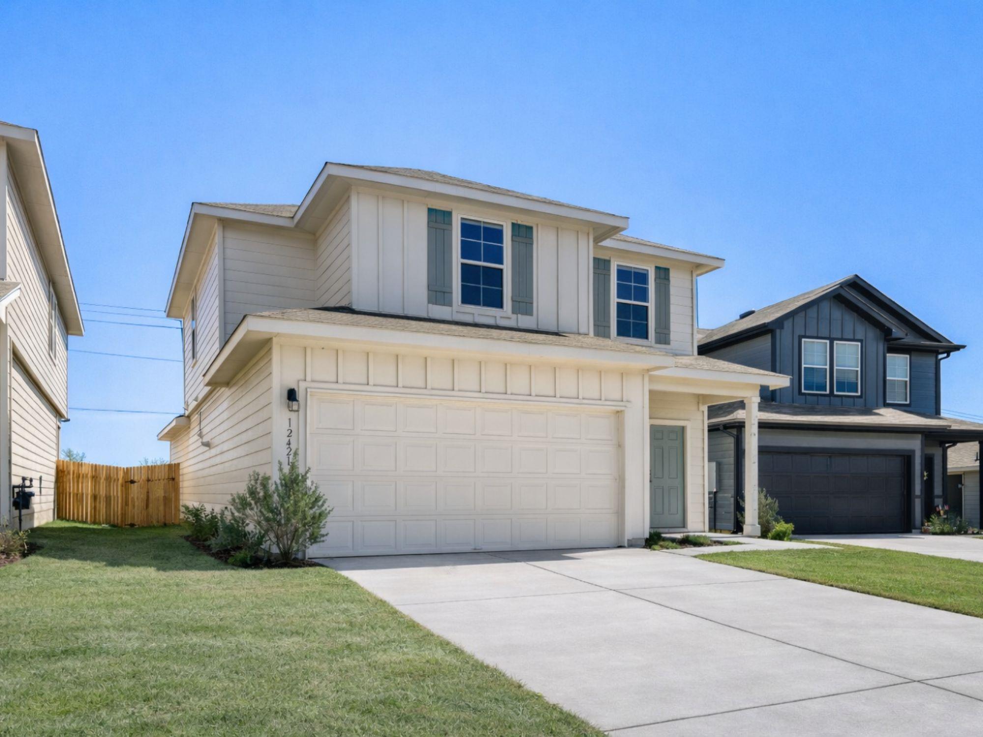 12421 Silversmith, Mustang Ridge, TX 78610 — photo 1