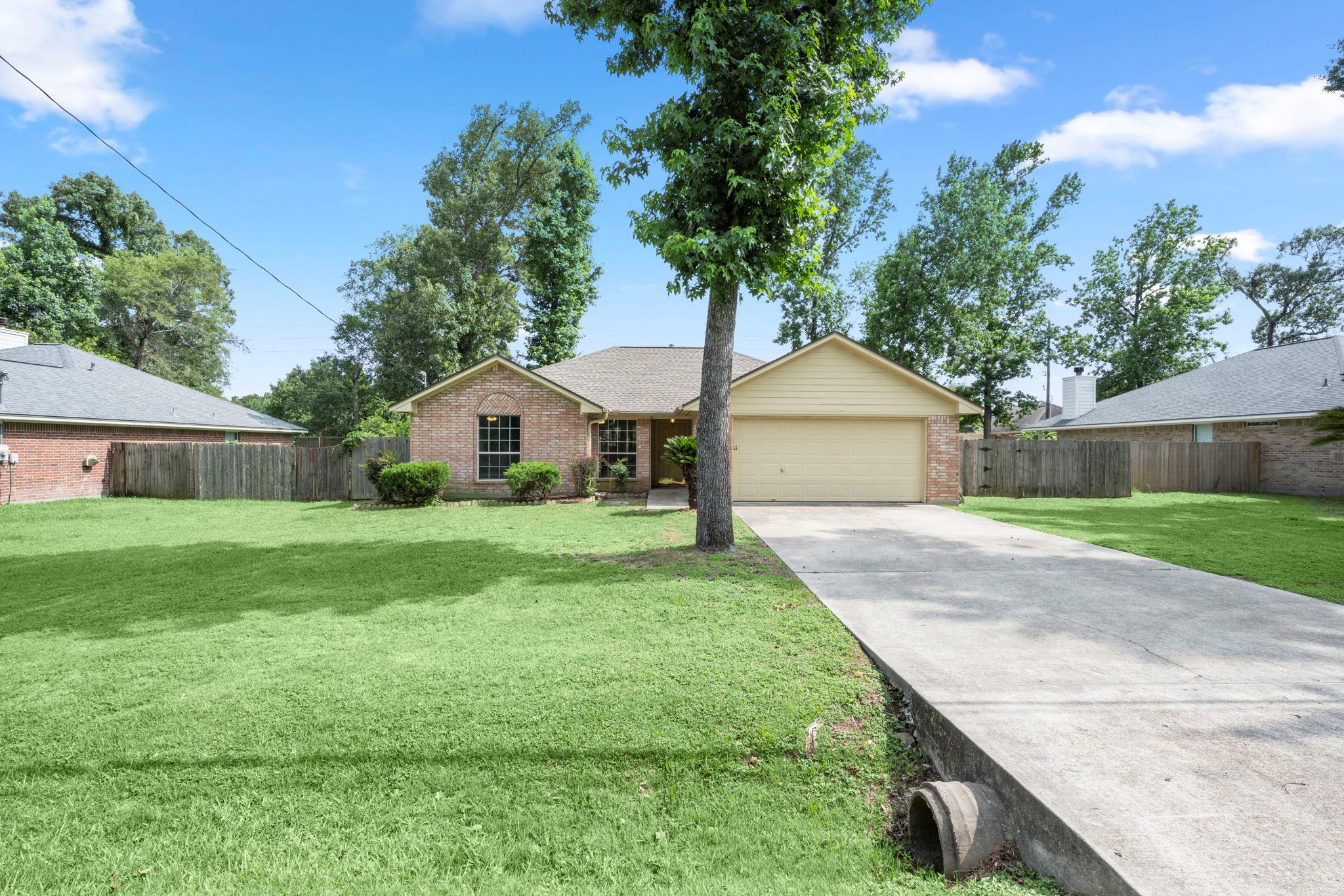 6707 Woodland Oaks