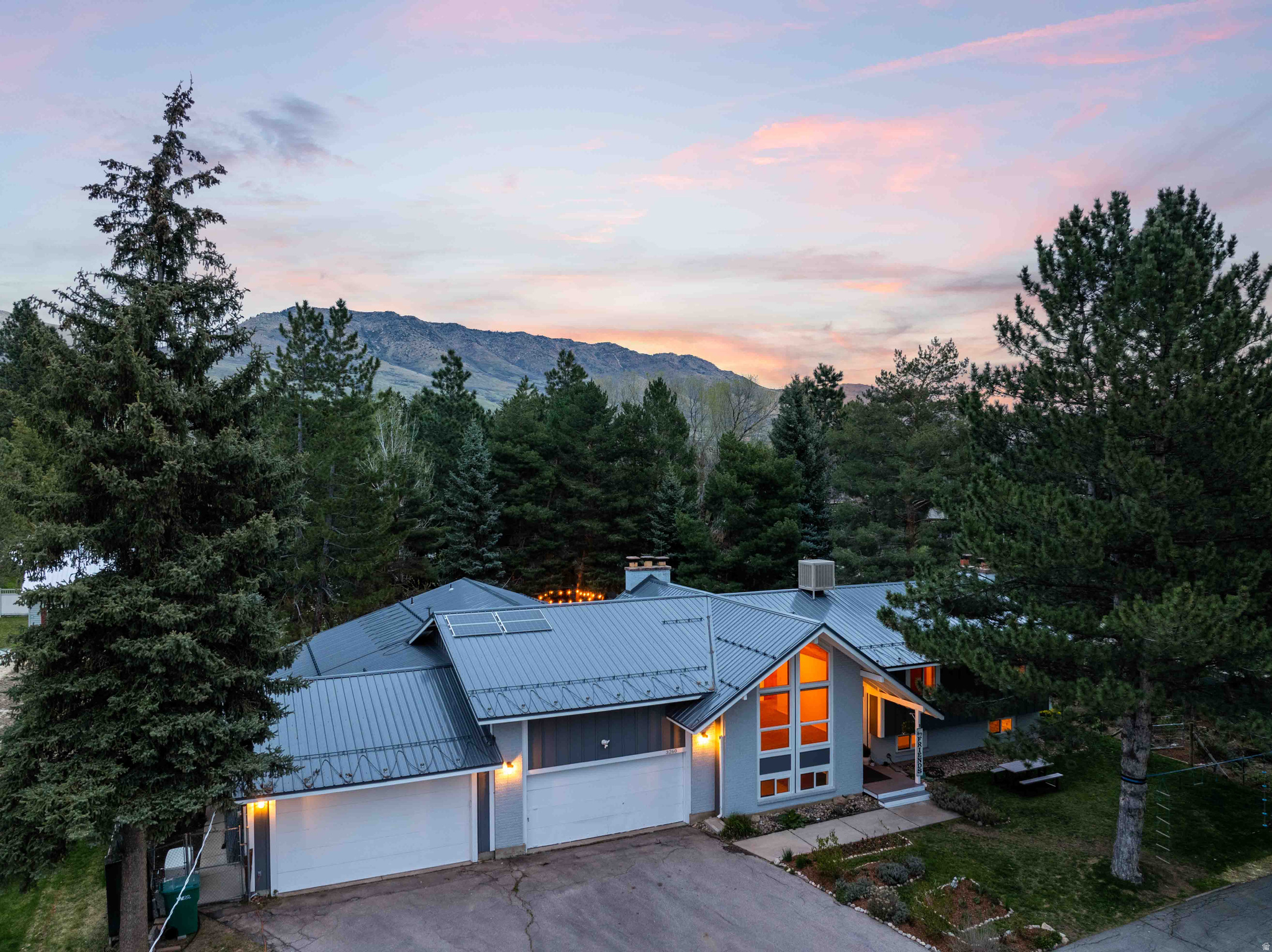 3260 N RIVER DR, Eden, UT 84310 — photo 1