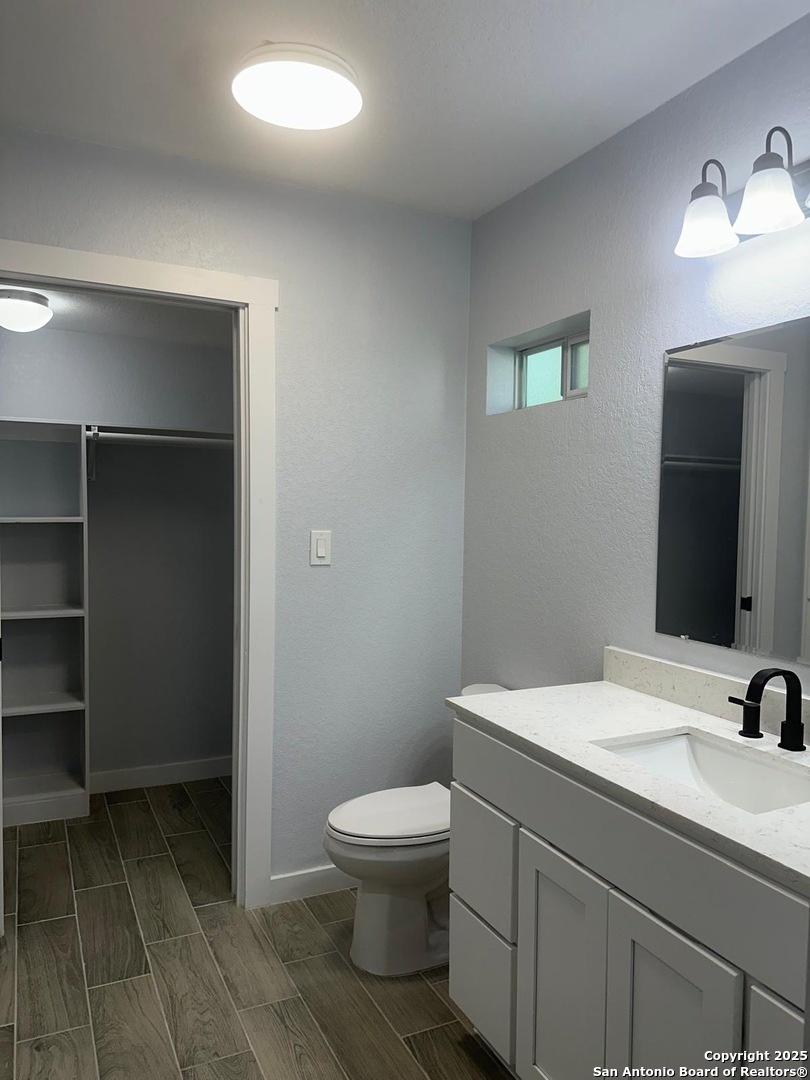 138 fordham, , 78228 — photo 1