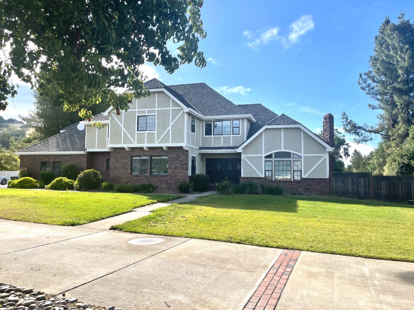 Address withheld, Morgan Hill, CA 95037 — photo 1
