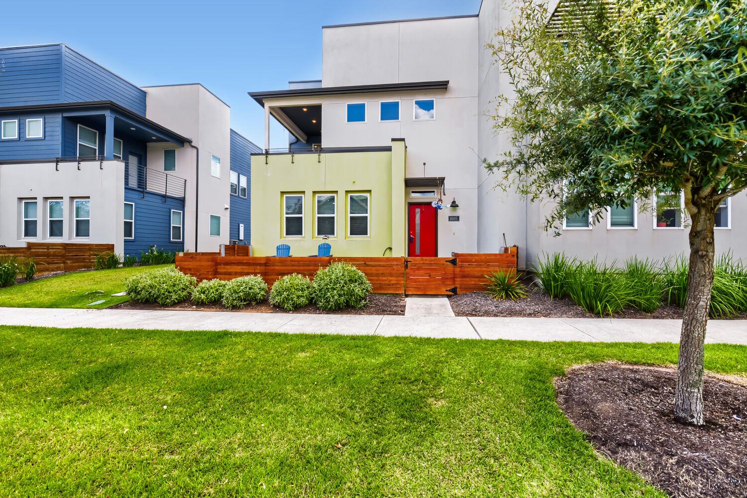 9015 Cattle Baron, Austin, TX 78747 — photo 1