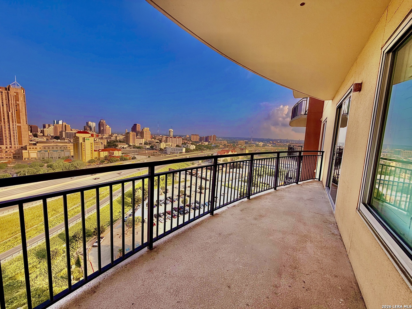 215 Center, San Antonio, TX 78202 — photo 1