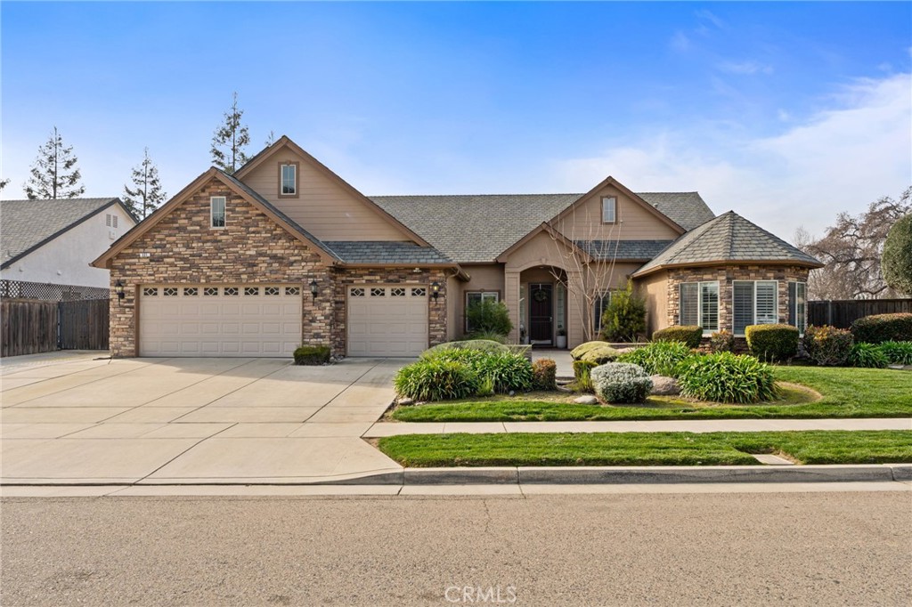 321 N Preston, Visalia, CA 93291 — photo 1