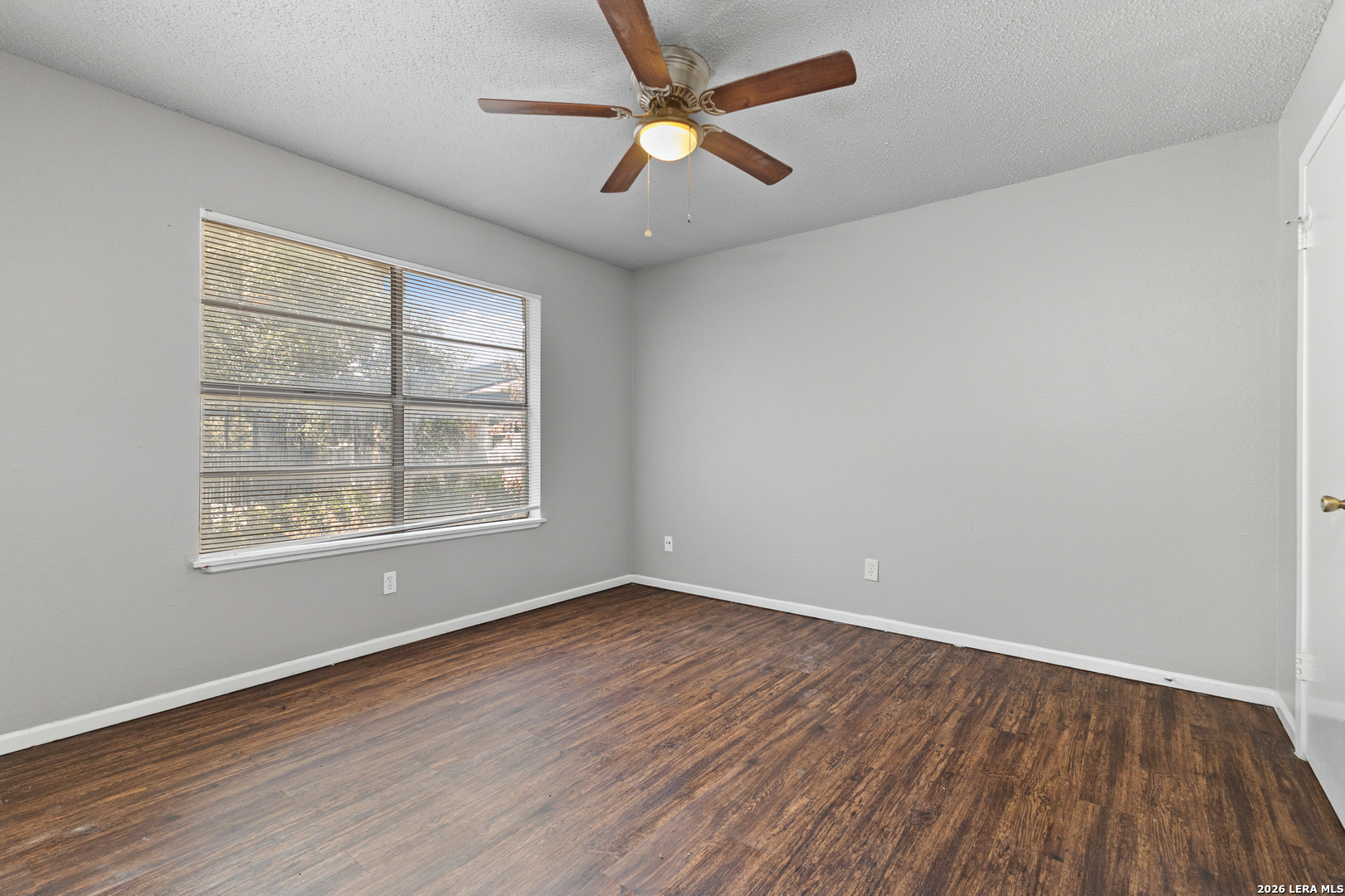 5823 SHADOW GLN, , 78240 — photo 1