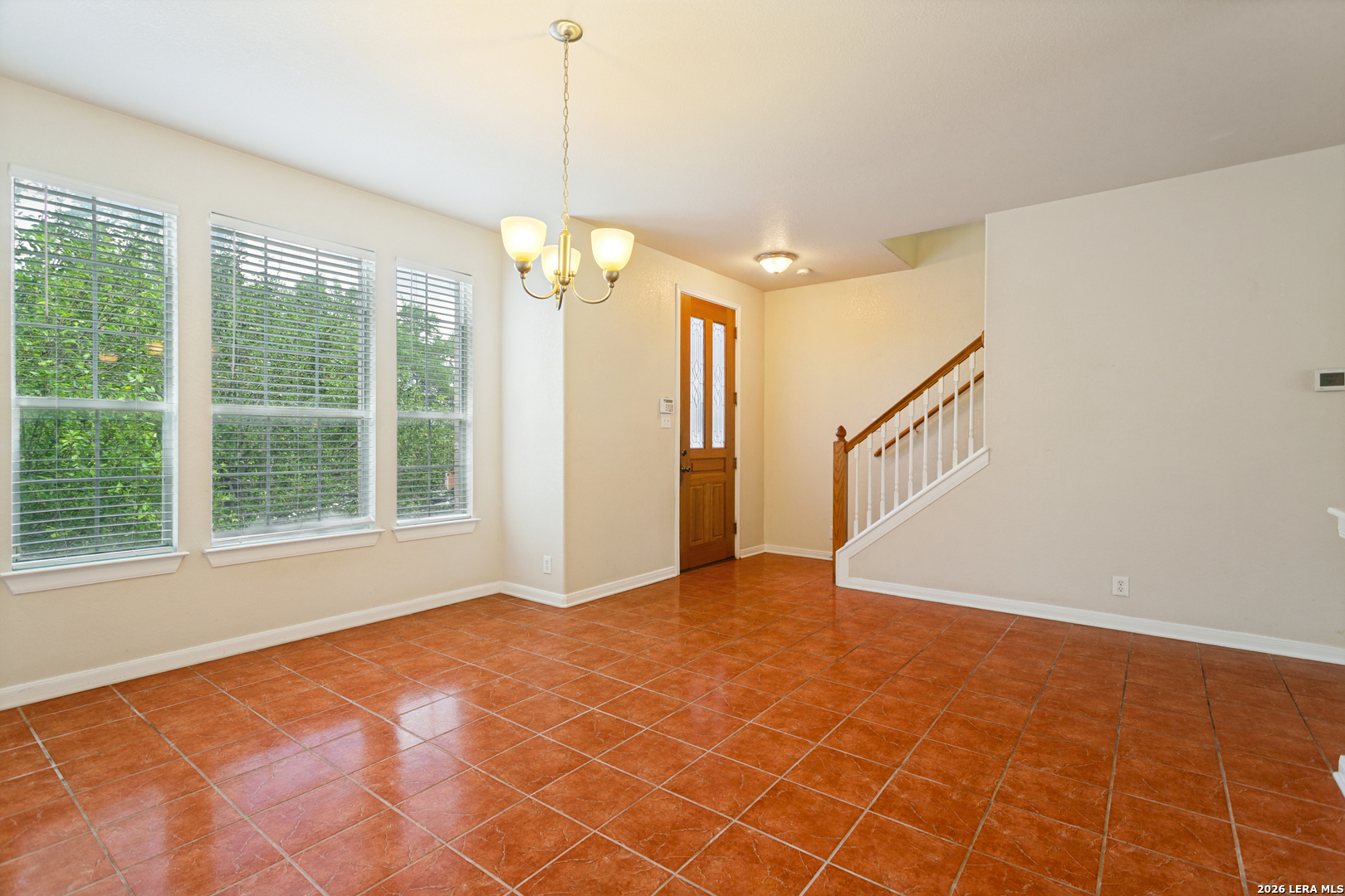 25119 Royal Land
