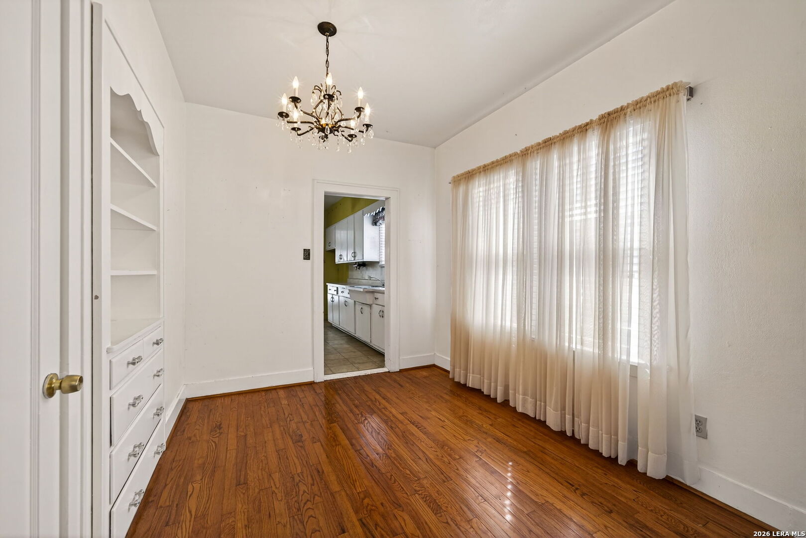 230 high, , 78210 — photo 1