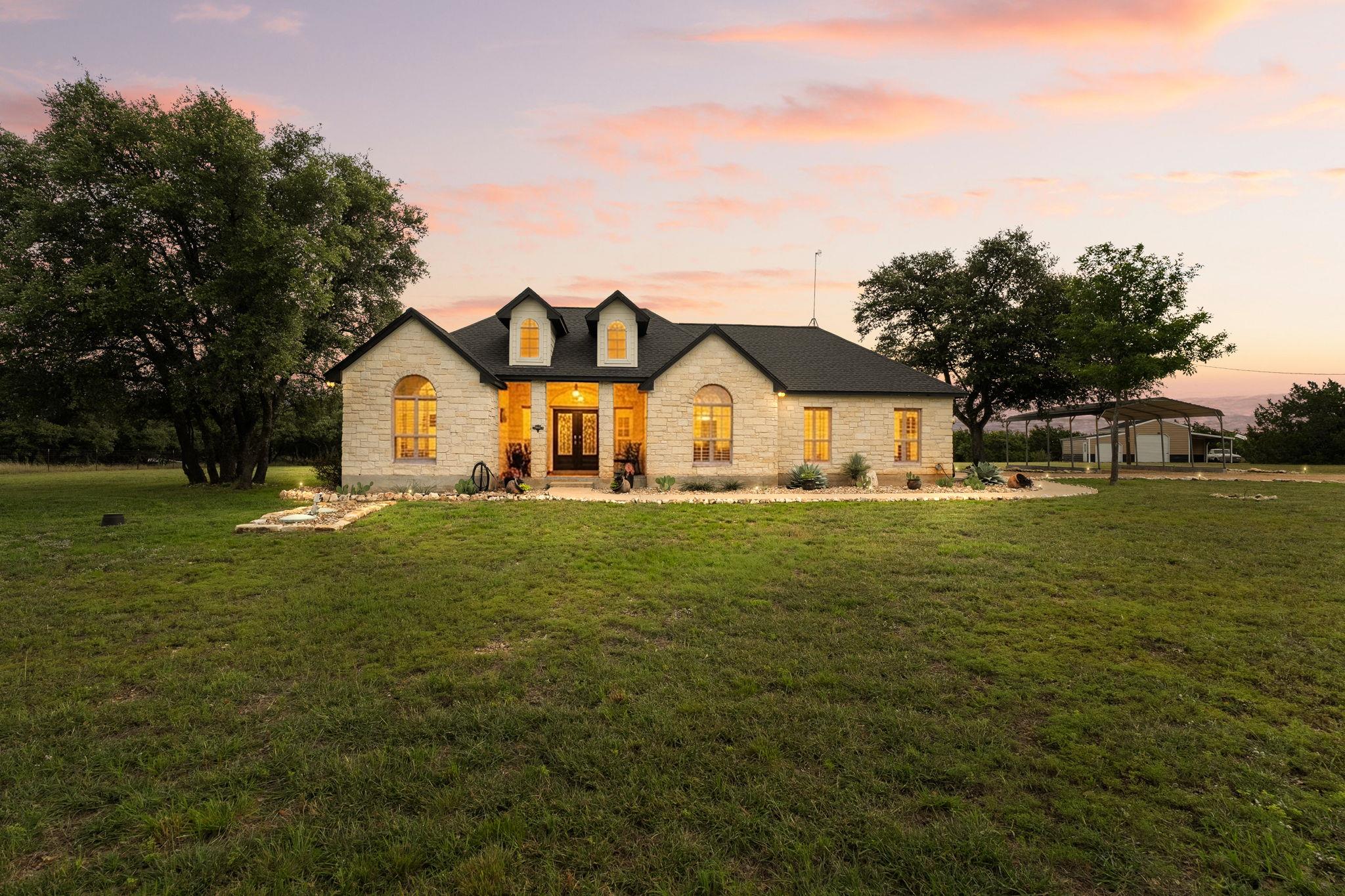 140 Shin Oak, Liberty Hill, TX 78642 — photo 1