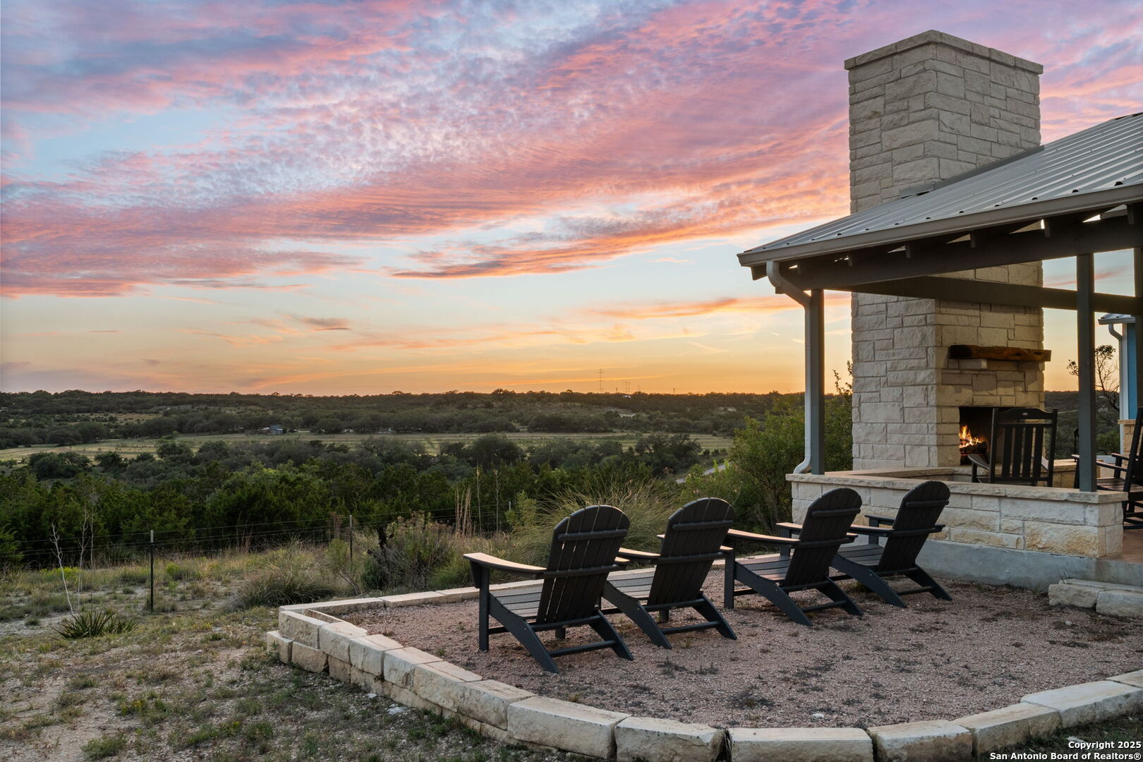 365 Billy Sisson, Johnson City, TX 78636 — photo 1