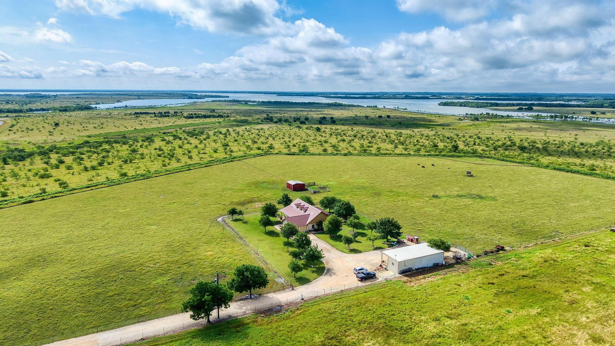 19000 Fm 971, Granger, TX 76530 — photo 1
