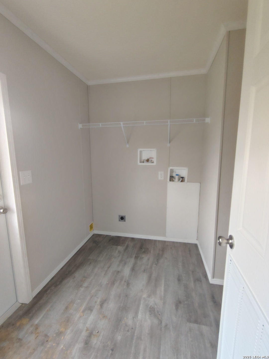 102 rosemary loop, ,  78130 — photo 1