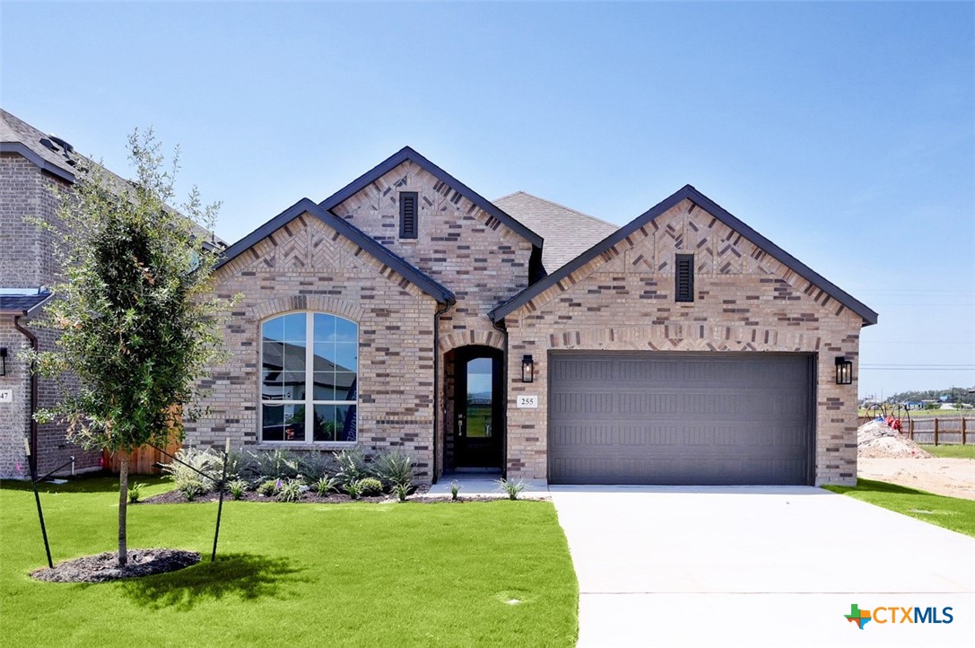 255 White Oak, Castroville, TX 78009 — photo 1
