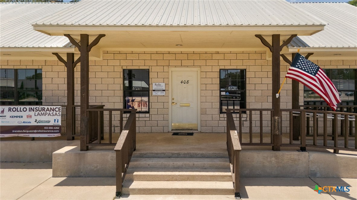 408 N Key Avenue, Lampasas, TX 76550 — photo 1