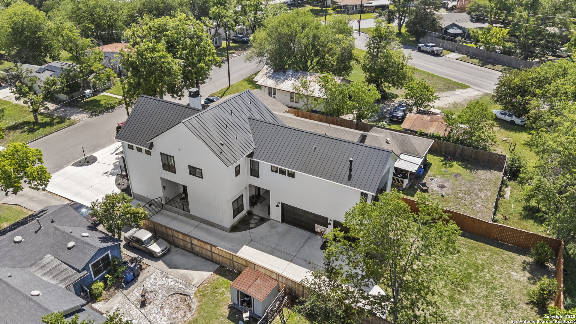670 Magazine Ave, ,  78130 — photo 1
