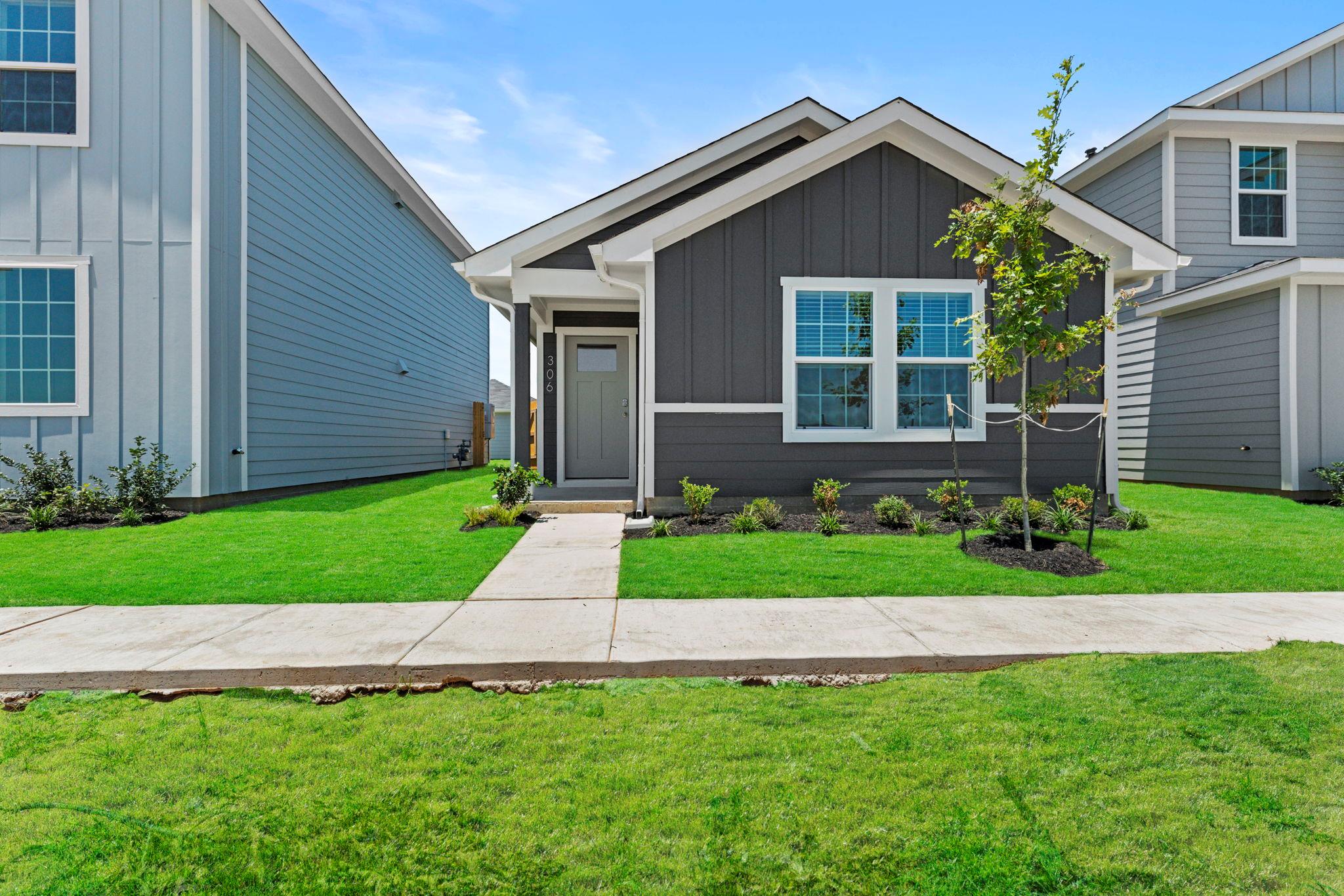 306 Nizao, Bastrop, TX 78602 — photo 1