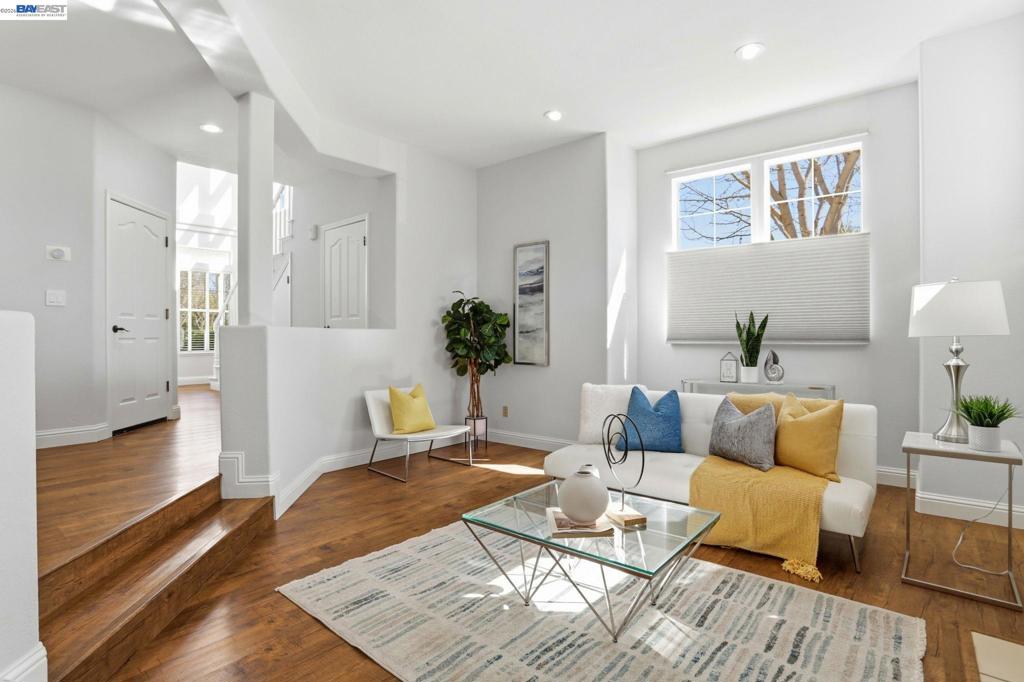 399 Bundy Ave, San Jose, CA 95117 — photo 1