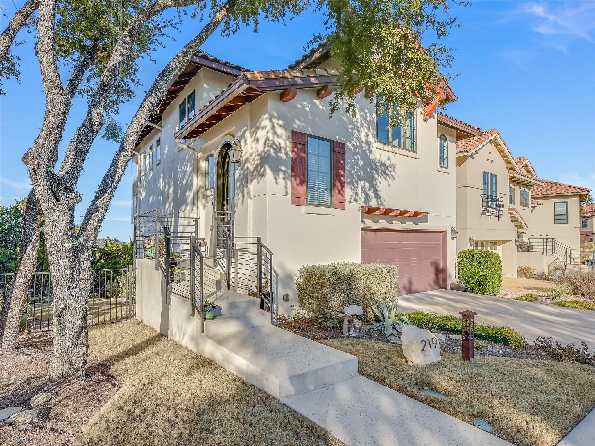 219 Honey Creek, Austin, TX 78738 — photo 1
