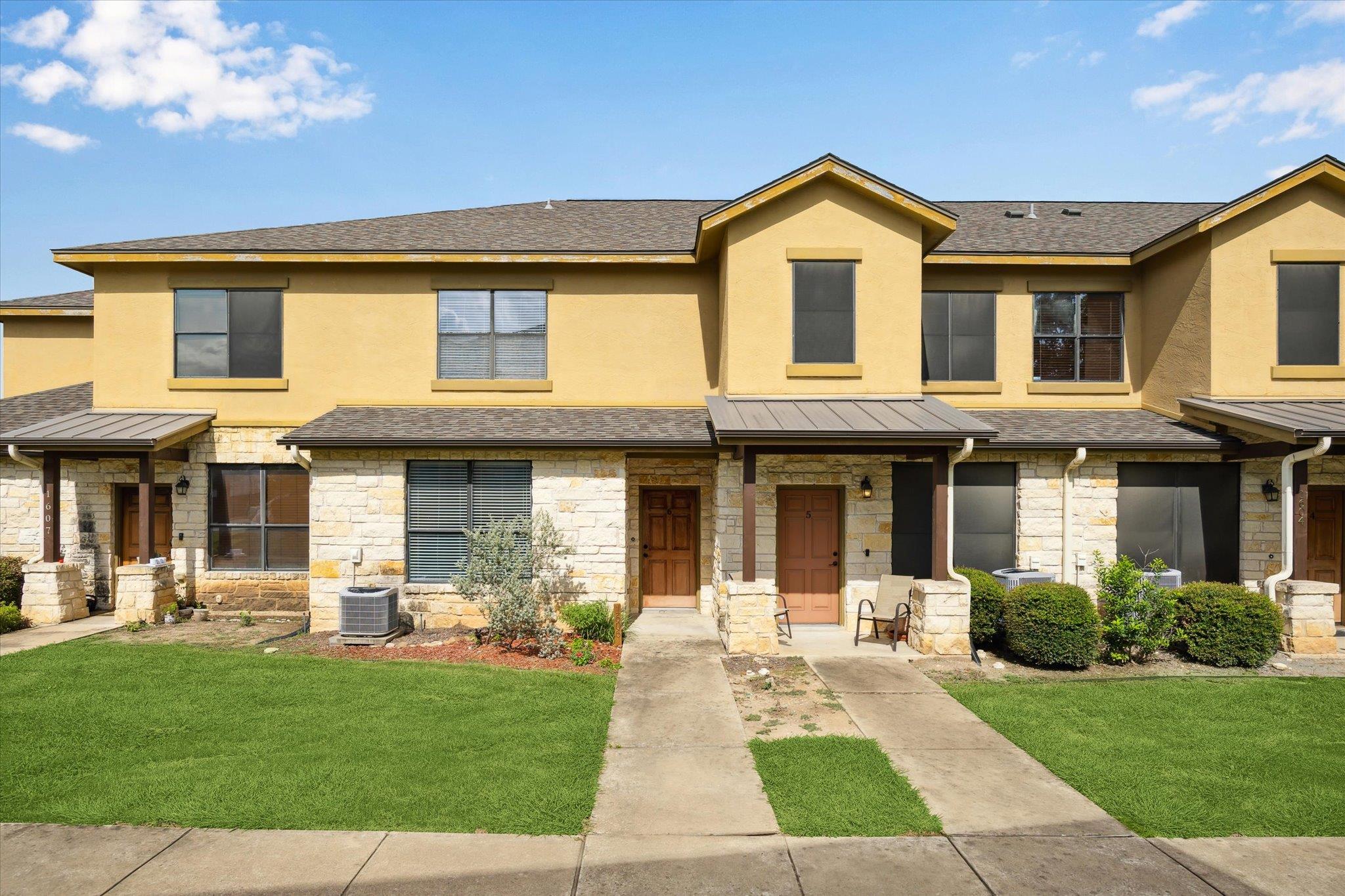 2101 Town Centre, Round Rock, TX 78664 — photo 1