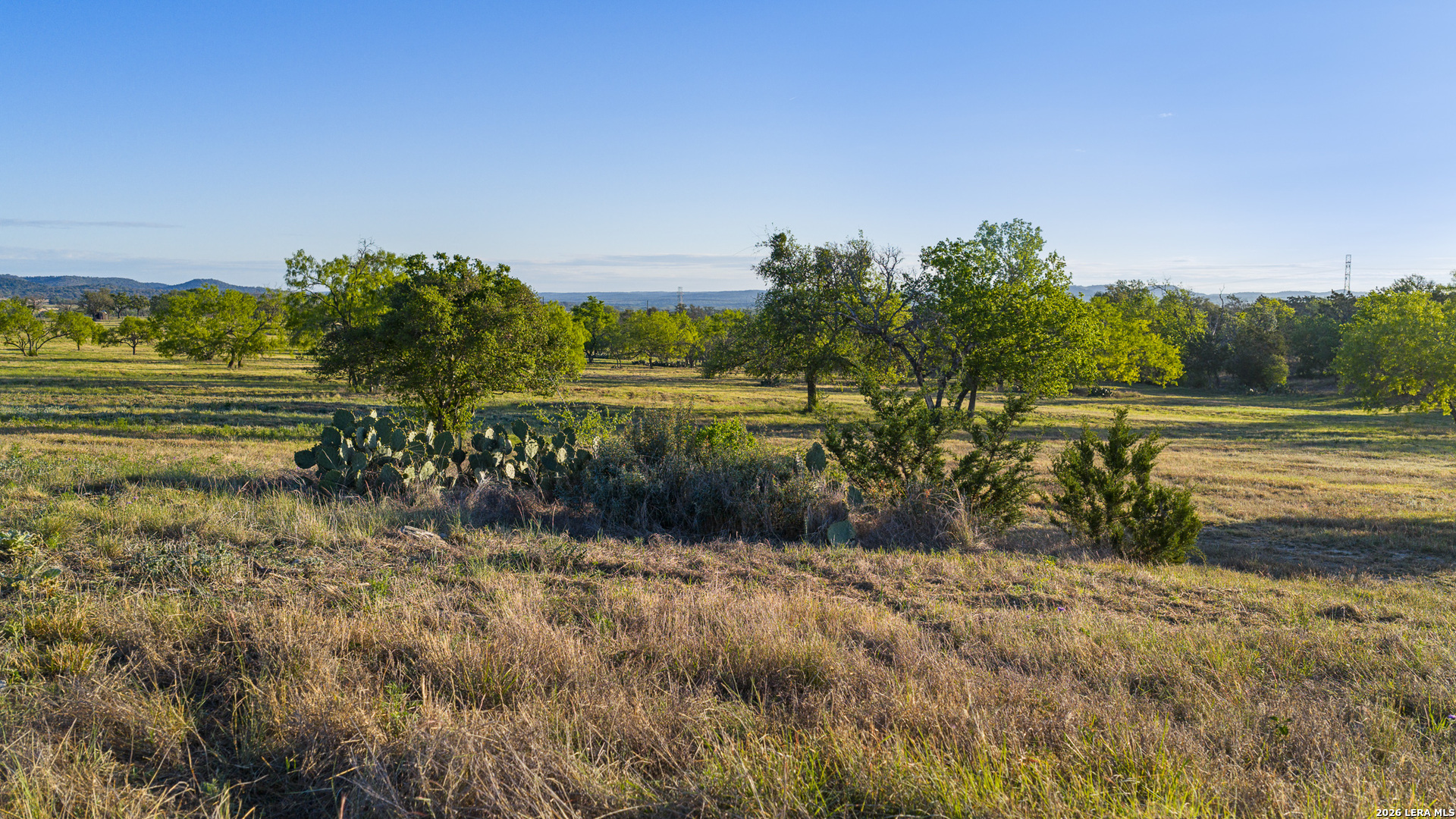 0018 Clearwater, Comfort, TX 78013 — photo 1