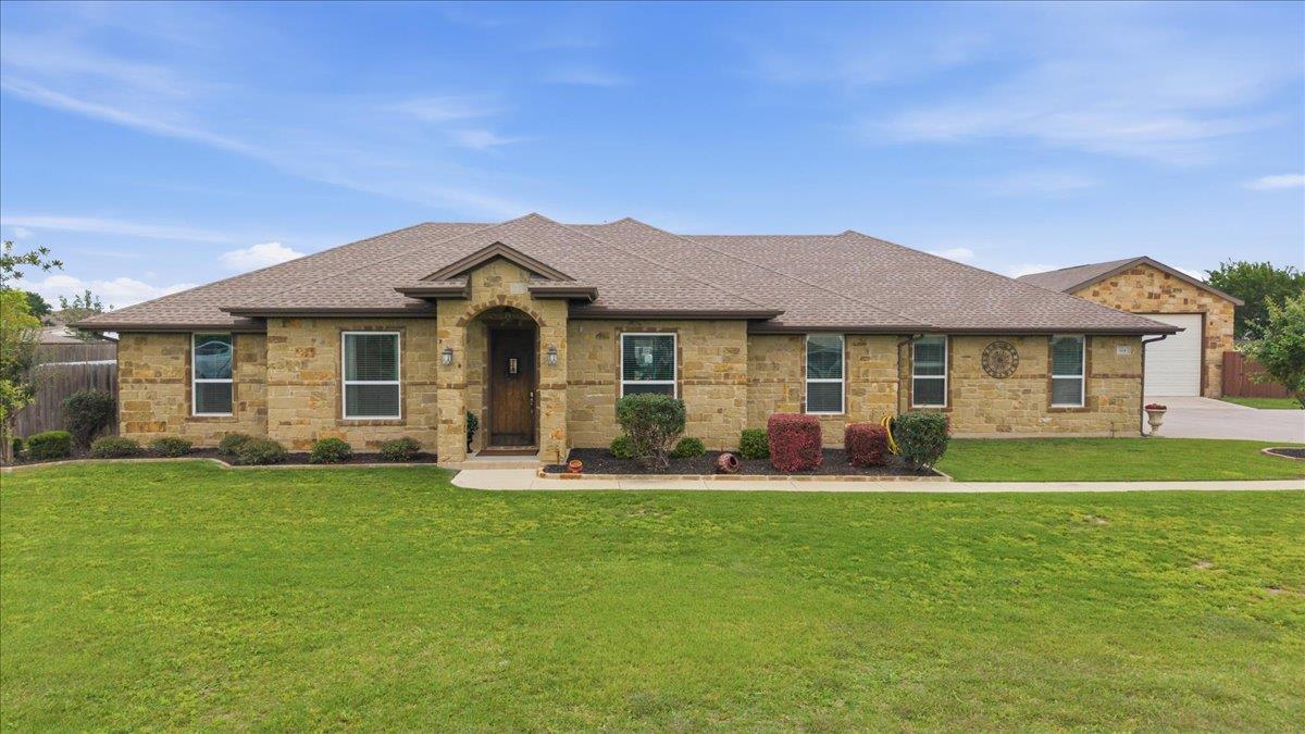 104 Vienna, Hutto, TX 78634 — photo 1