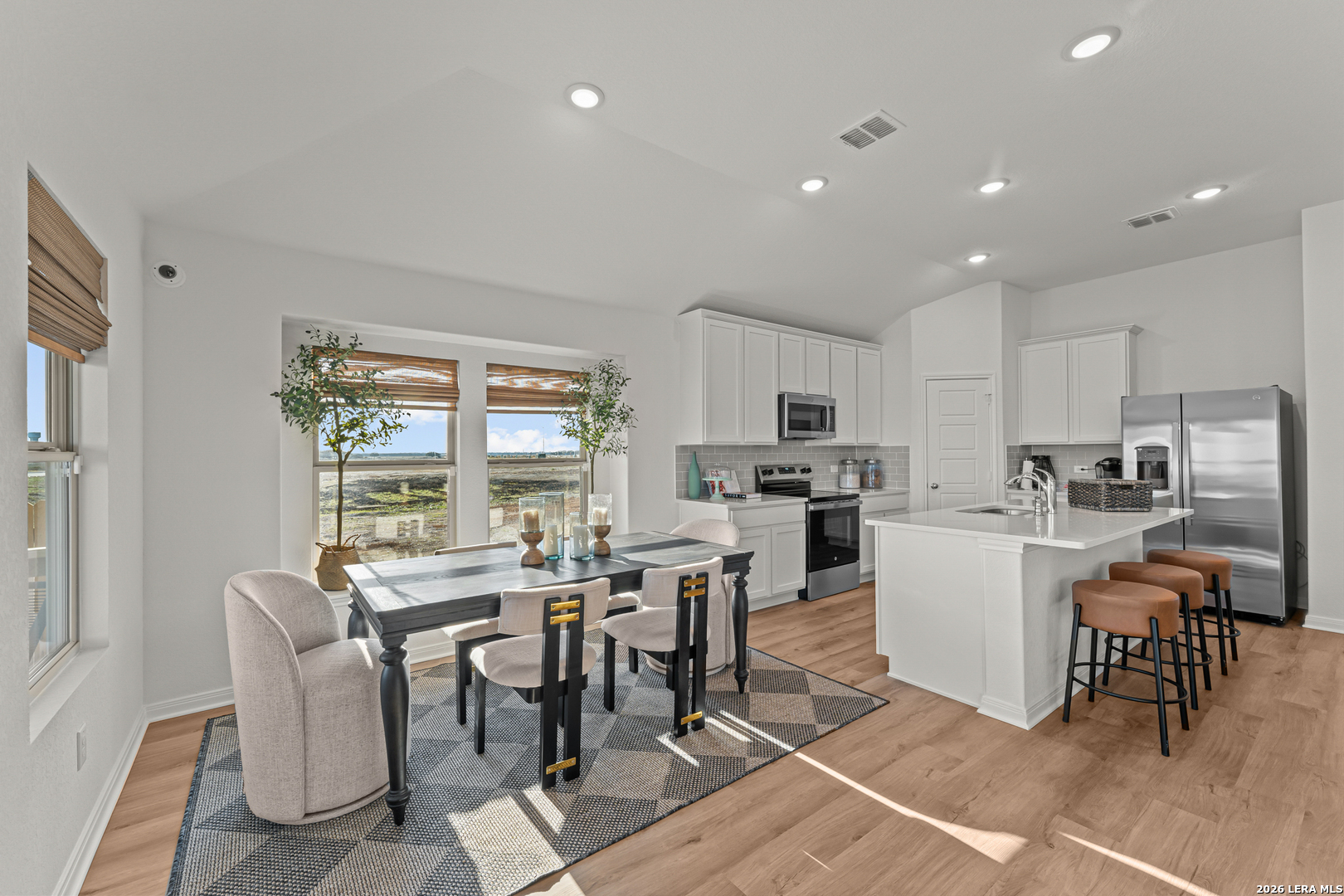 1021 Eagle Crossing, , 78155 — photo 1