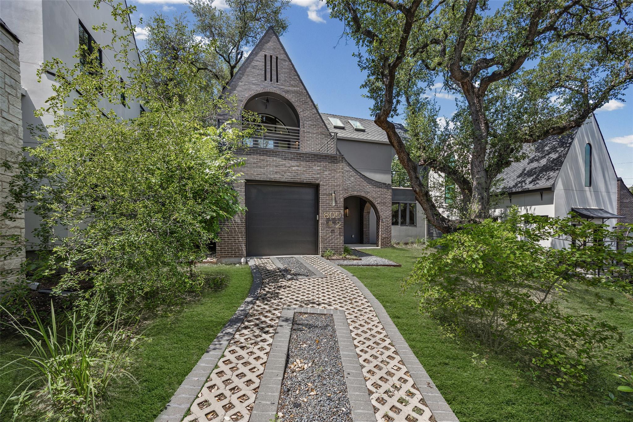 809 Mariposa, Austin, TX 78704 — photo 1