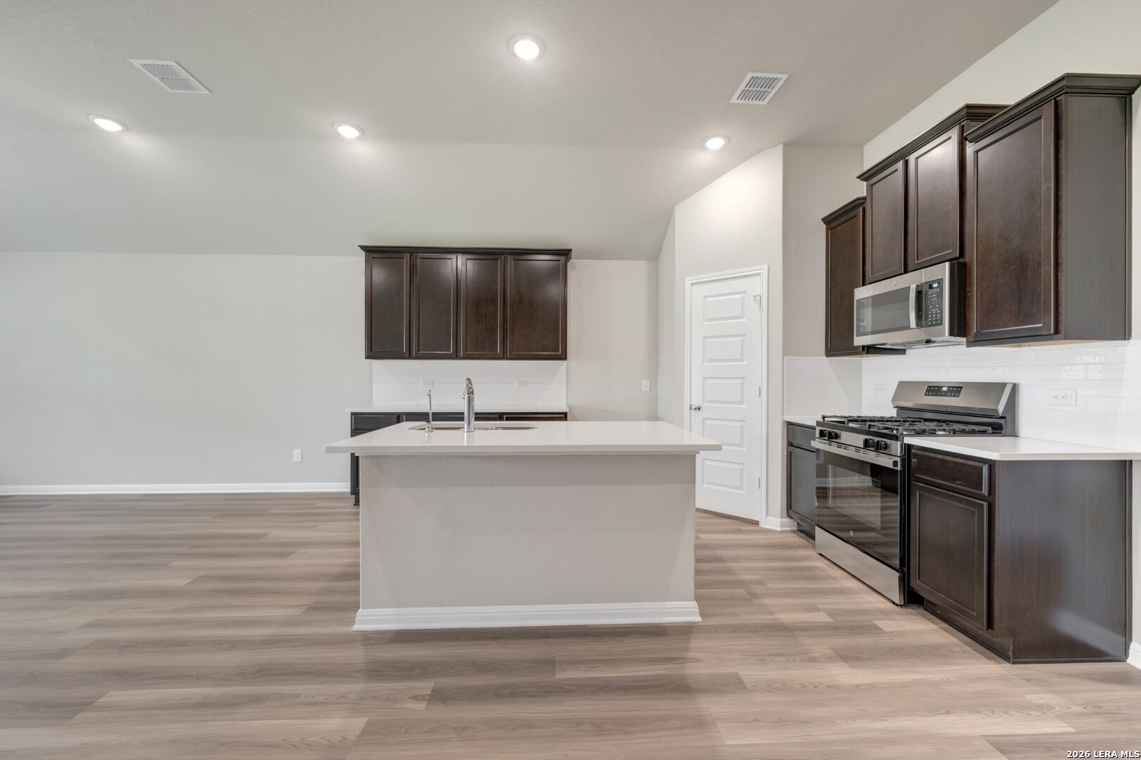 6252 Persimmon Lake, ,  78245 — photo 1