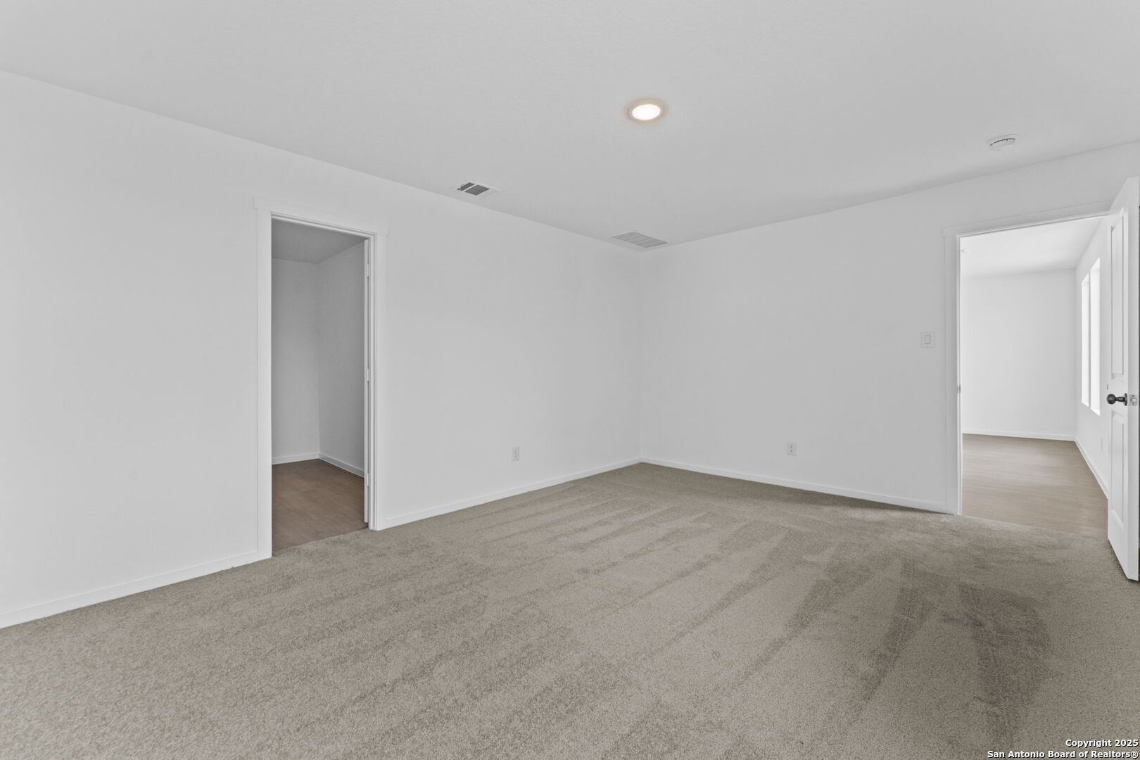 720 Horsetail Ln, ,  78132 — photo 1