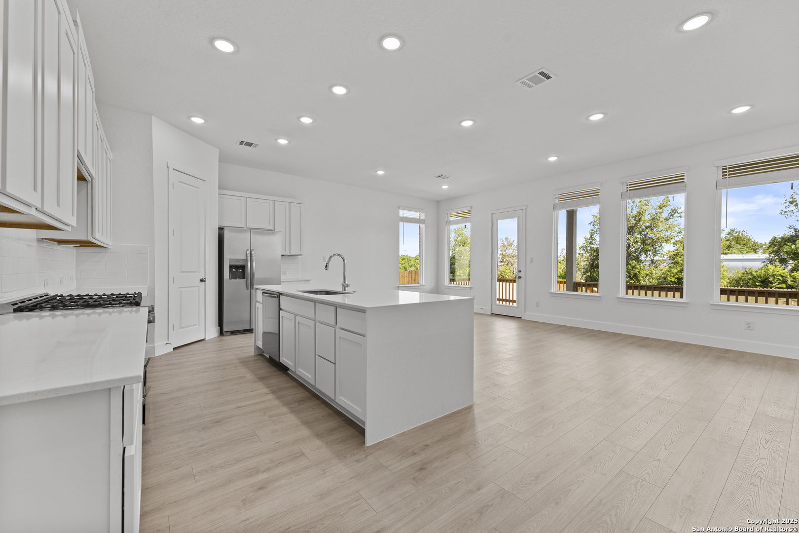 5536 Paschal Park, ,  78132 — photo 1