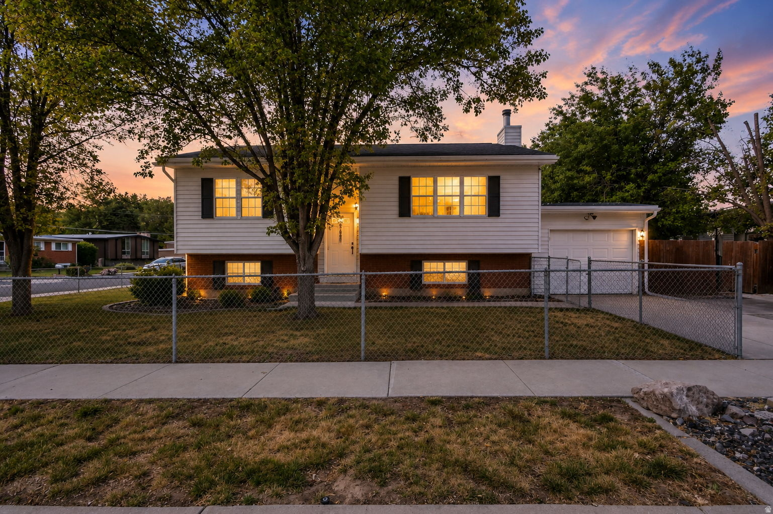 343 E SCOTT AVE, South Salt Lake, UT 84115 — photo 1