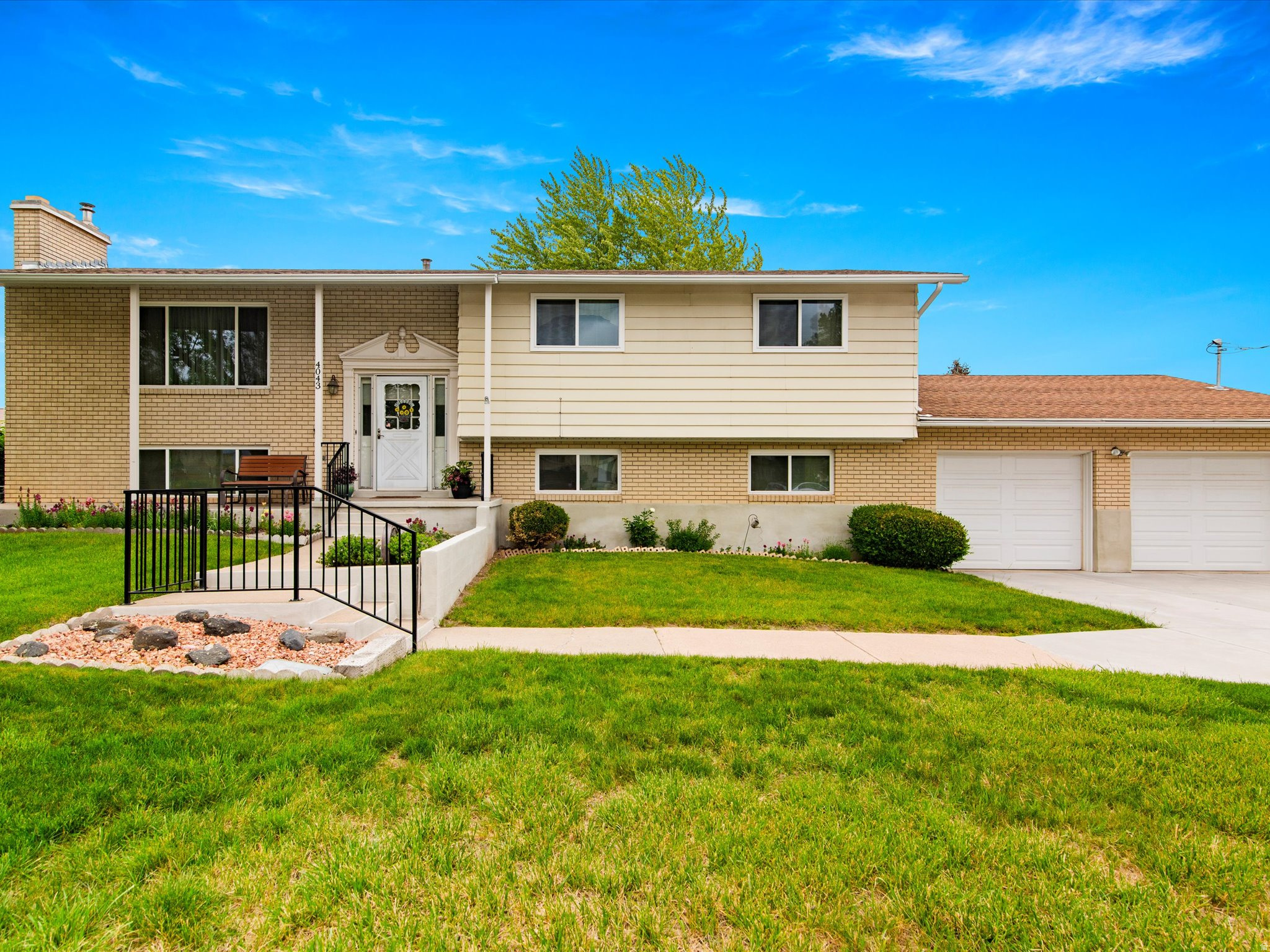 4043 S 5350 W, Hooper, UT 84315 — photo 1