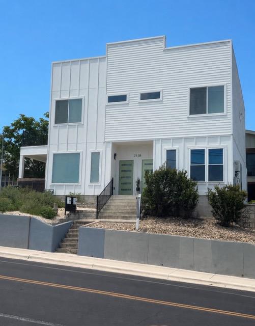 2108  Rosewood Ave  #B, Austin, TX 78702 — photo 1
