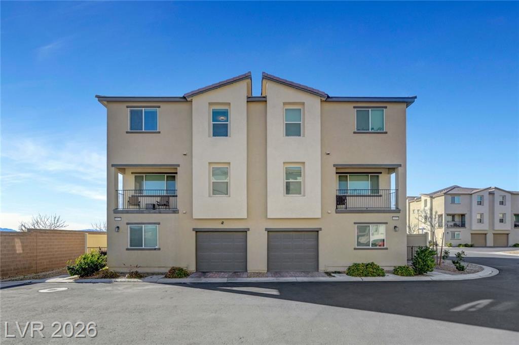 6925  Skyline Blue Street