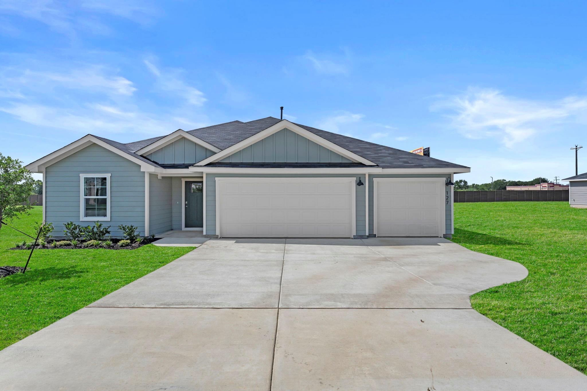 127 Union Pacific Dr, Cedar Creek, TX 78612 — photo 1