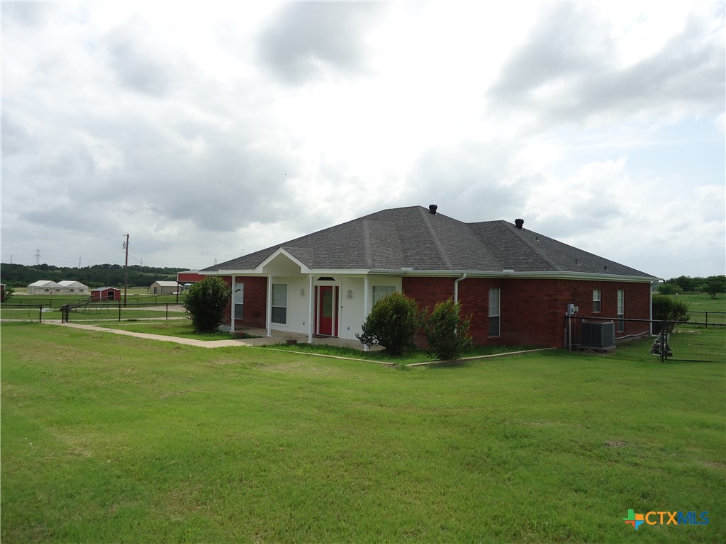 9630 Hunt Hill Road, Rogers, TX 76569 — photo 1