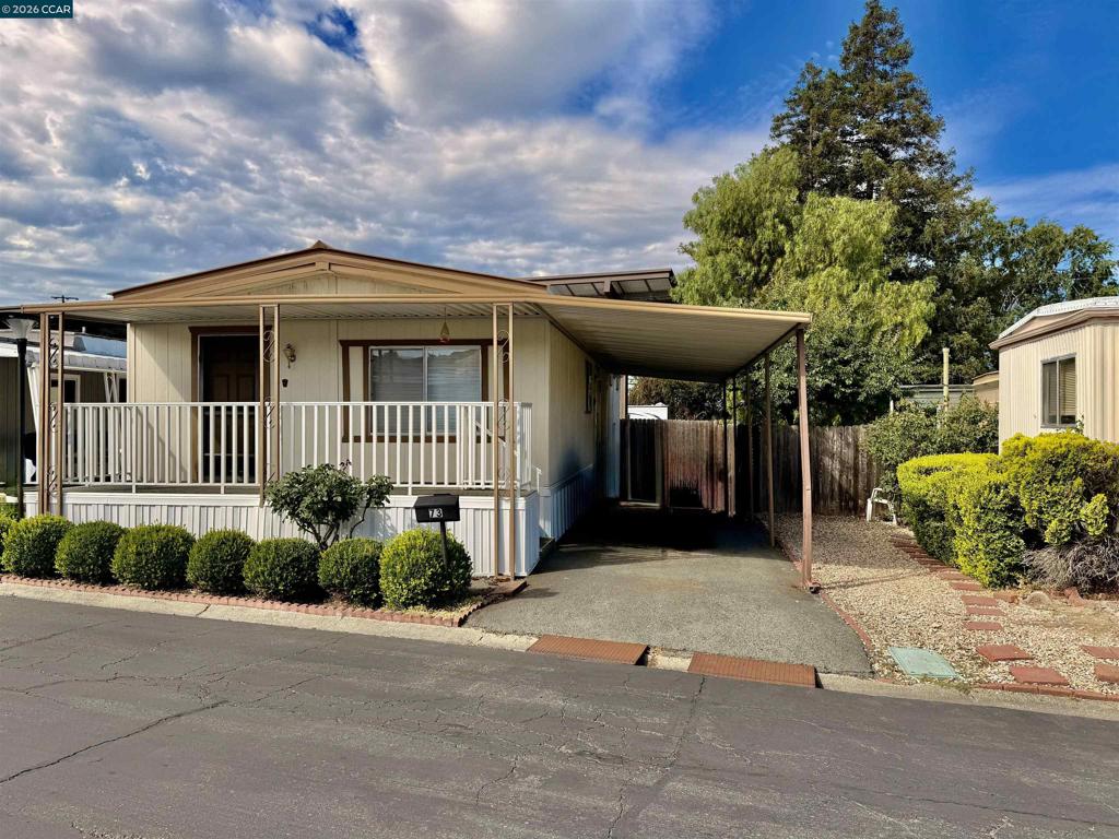 73 Donald LN, Concord, CA 94518 — photo 1