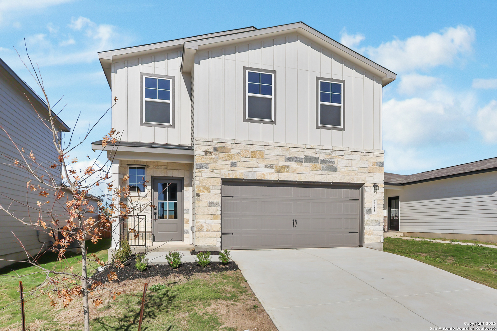 2523 Dry Moss Way, San Antonio, TX 78224 — photo 1